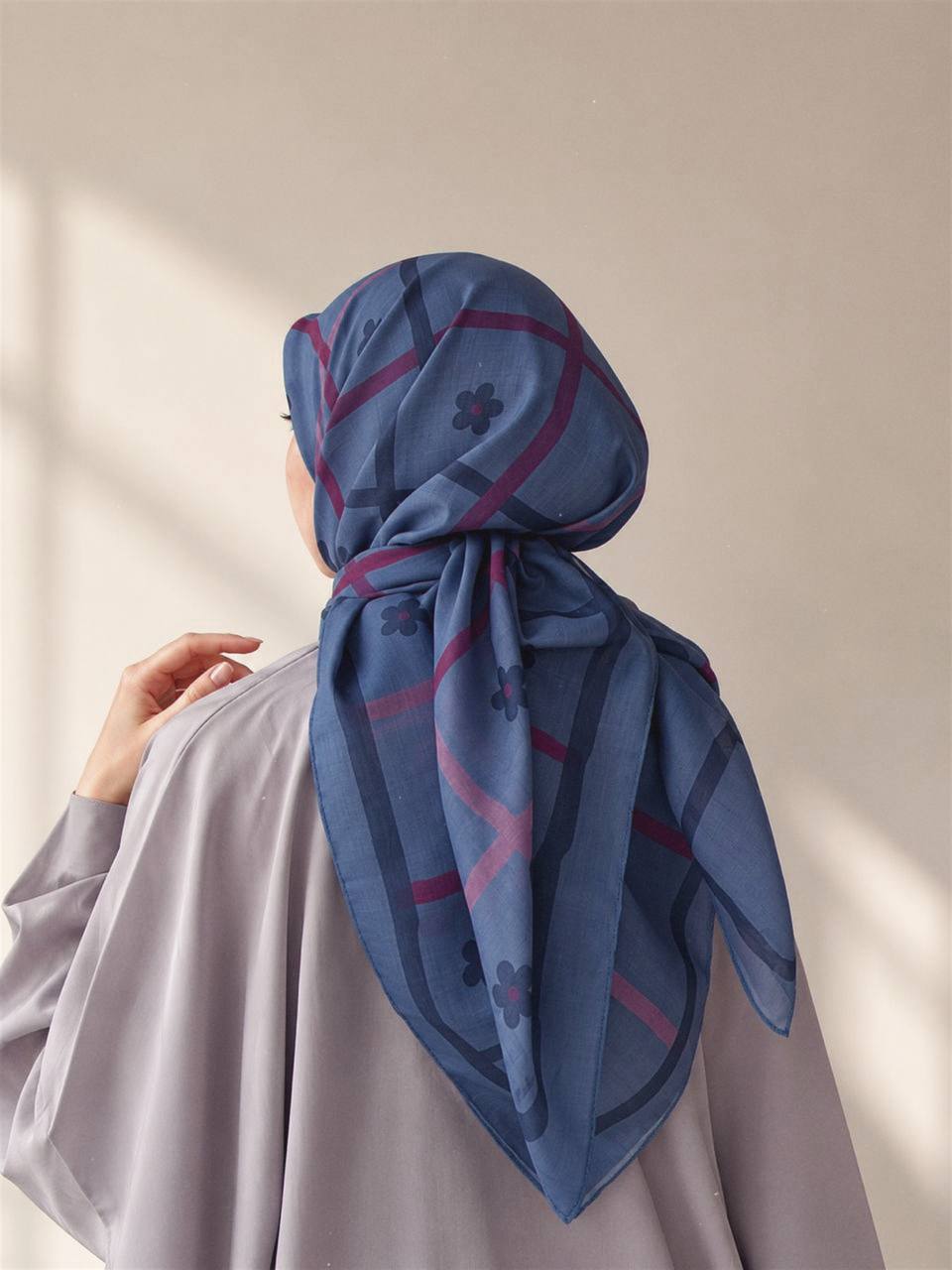 Kade Scarf in Blueberry Chalk