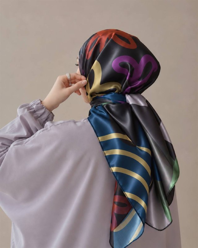 Kade Scarf in Gumdrop - Image 4